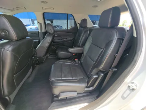 More photos of 2019 Chevrolet Traverse 3LT at Clement Pre-Owned Florissant, MO