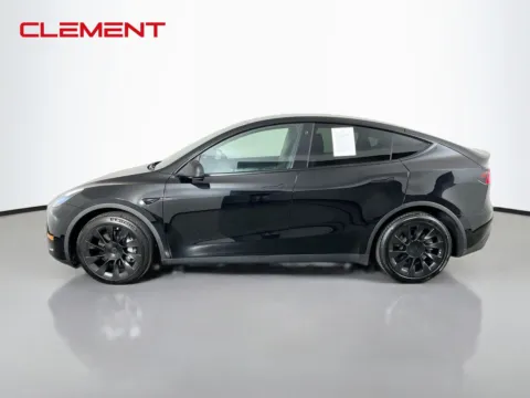 More photos of 2021 Tesla Model Y Long Range at Clement Pre-Owned Florissant, MO