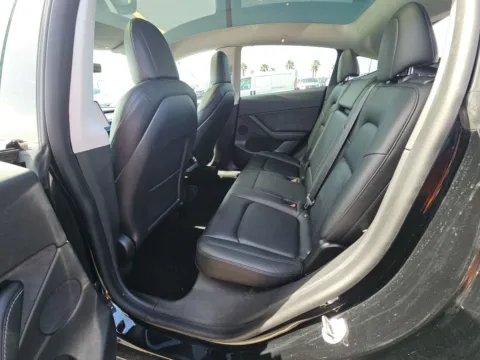 More photos of 2021 Tesla Model Y Long Range at Clement Pre-Owned Florissant, MO