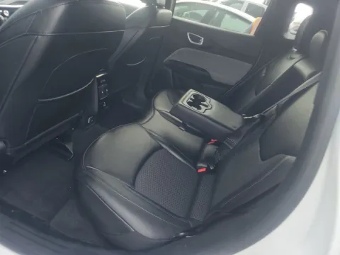 More photos of 2025 Jeep Compass Latitude at Clement Pre-Owned Florissant, MO