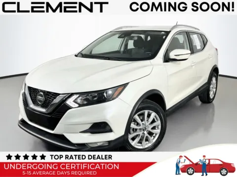 White 2020 Nissan Rogue Sport SV for sale in Florissant, MO