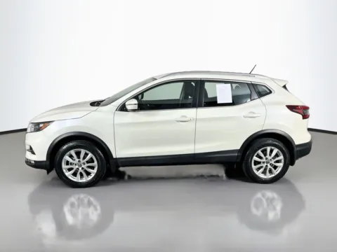 More photos of 2020 Nissan Rogue Sport SV at Clement Pre-Owned Florissant, MO