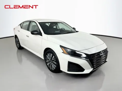 More photos of 2025 Nissan Altima 2.5 SV at Clement Pre-Owned Florissant, MO