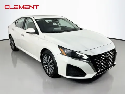 More photos of 2025 Nissan Altima 2.5 SV at Clement Pre-Owned Florissant, MO