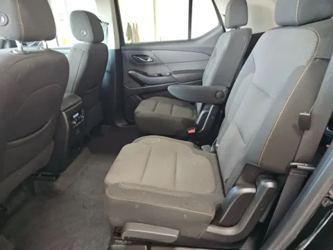 More photos of 2020 Chevrolet Traverse LT at Clement Pre-Owned Florissant, MO