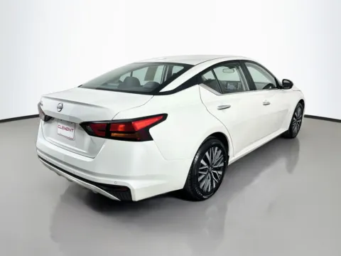 More photos of 2025 Nissan Altima 2.5 SV at Clement Pre-Owned Florissant, MO