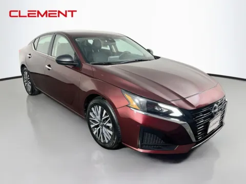 More photos of 2025 Nissan Altima 2.5 SV at Clement Pre-Owned Florissant, MO
