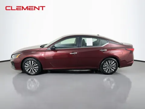 More photos of 2025 Nissan Altima 2.5 SV at Clement Pre-Owned Florissant, MO