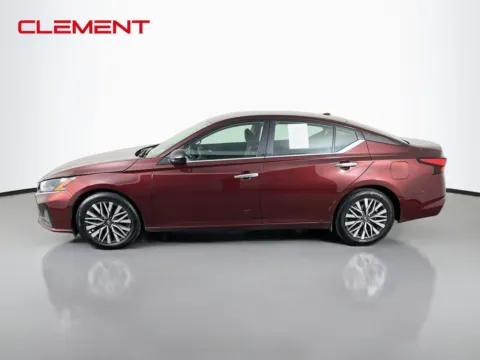 More photos of 2025 Nissan Altima 2.5 SV at Clement Pre-Owned Florissant, MO
