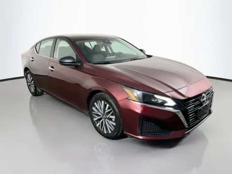 Another view of 2025 Nissan Altima 2.5 SV for sale in Florissant, MO at Clement Pre-Owned Florissant