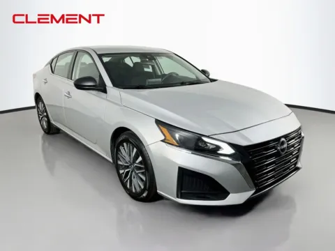 More photos of 2024 Nissan Altima 2.5 SV at Clement Pre-Owned Florissant, MO