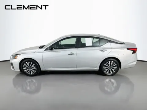 More photos of 2024 Nissan Altima 2.5 SV at Clement Pre-Owned Florissant, MO