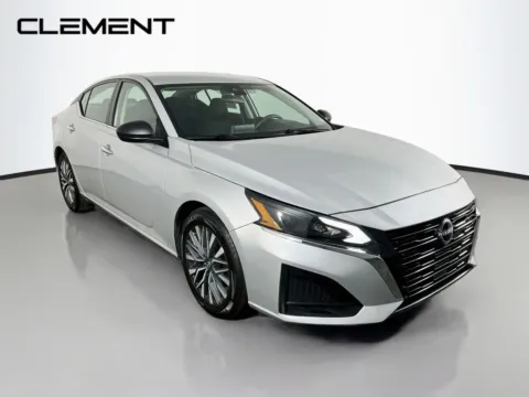 More photos of 2024 Nissan Altima 2.5 SV at Clement Pre-Owned Florissant, MO