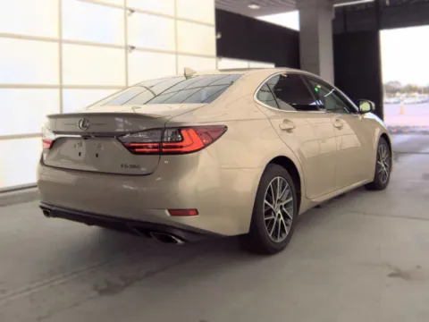 Photos of 2017 Lexus ES 350 for sale in Florissant, MO at Clement Pre-Owned Florissant
