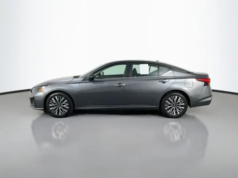 More photos of 2025 Nissan Altima 2.5 SV at Clement Pre-Owned Florissant, MO