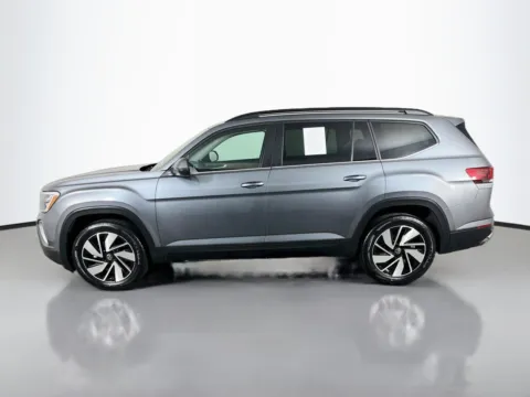 More photos of 2025 Volkswagen Atlas 2.0T SE w/Technology at Clement Pre-Owned Florissant, MO