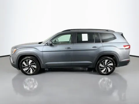 More photos of 2025 Volkswagen Atlas 2.0T SE w/Technology at Clement Pre-Owned Florissant, MO