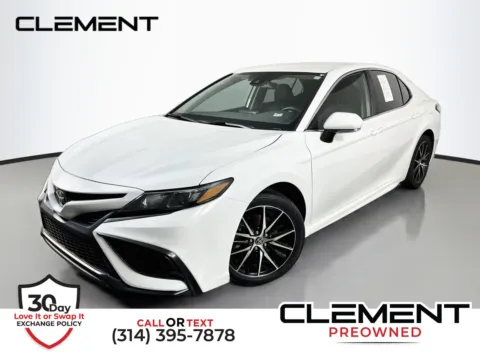 White 2023 Toyota Camry SE for sale in Florissant, MO