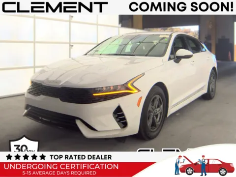 White 2022 Kia K5 LX for sale in Florissant, MO