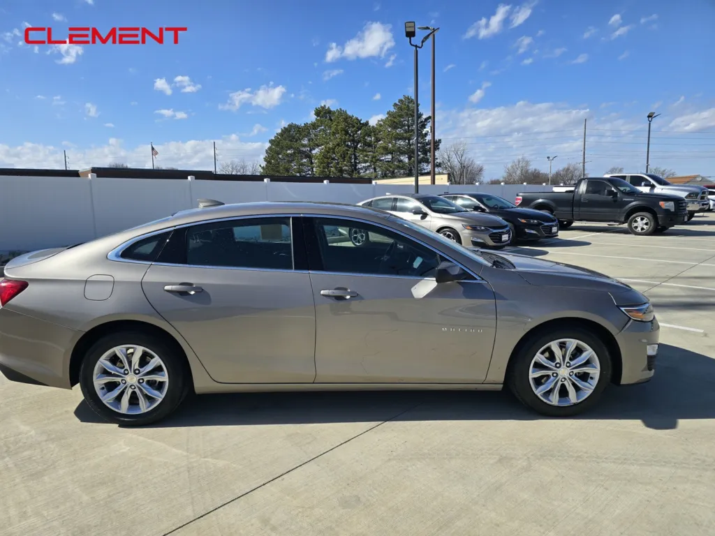2023 Chevrolet Malibu LT for sale in Florissant, MO