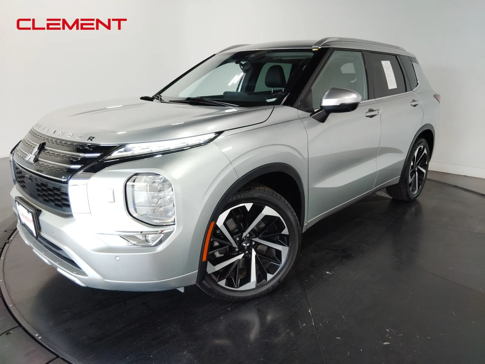 Silver 2022 Mitsubishi Outlander SEL for sale in Florissant, MO