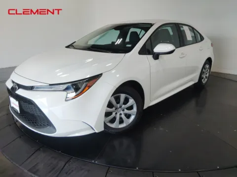 White 2022 Toyota Corolla LE for sale in Florissant, MO