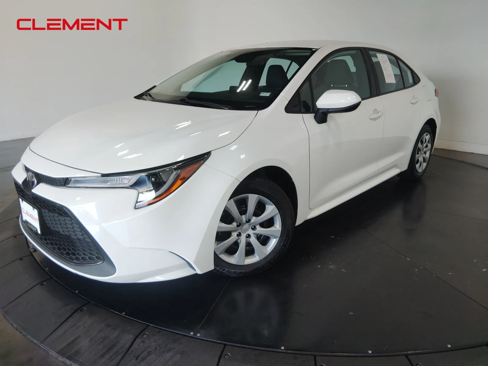 White 2022 Toyota Corolla LE for sale in Florissant, MO