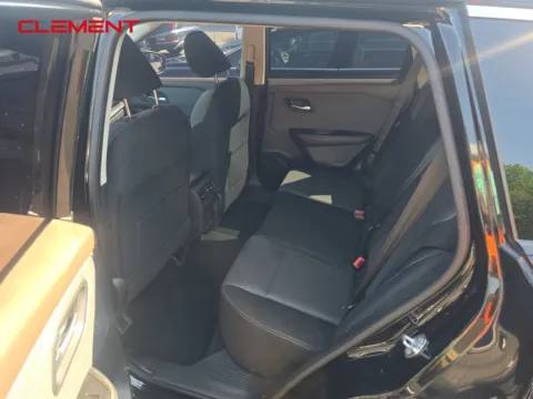 More photos of 2021 Nissan Rogue SV at Clement Pre-Owned, MO