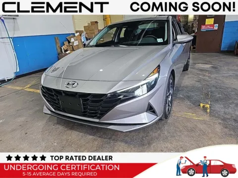 Silver 2023 Hyundai Elantra SEL for sale in Florissant, MO