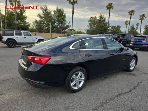 More photos of 2024 Chevrolet Malibu LT at Clement Pre-Owned, MO
