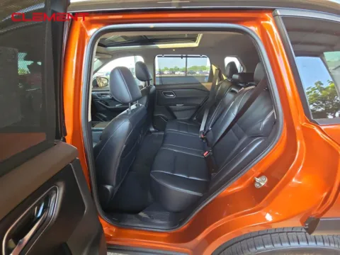 More photos of 2021 Nissan Rogue SL at Clement Pre-Owned, MO
