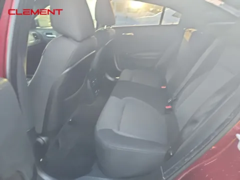 More photos of 2018 Dodge Charger SXT at Clement Pre-Owned, MO