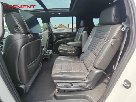 More photos of 2021 Cadillac Escalade ESV Premium Luxury Platinum at Clement Pre-Owned, MO