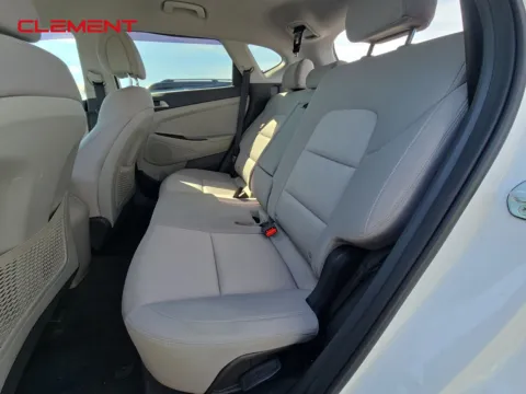 More photos of 2018 Hyundai Tucson SEL at Clement Pre-Owned, MO