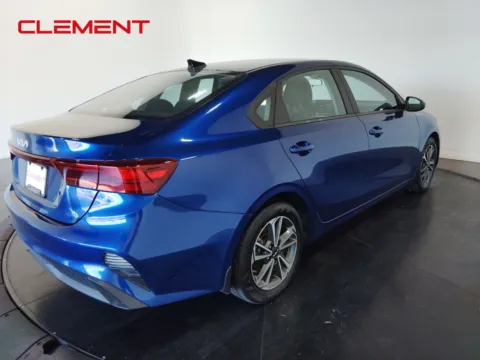 More photos of 2022 Kia Forte LXS at Clement Pre-Owned, MO