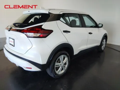 More photos of 2022 Nissan Kicks S at Clement Pre-Owned, MO