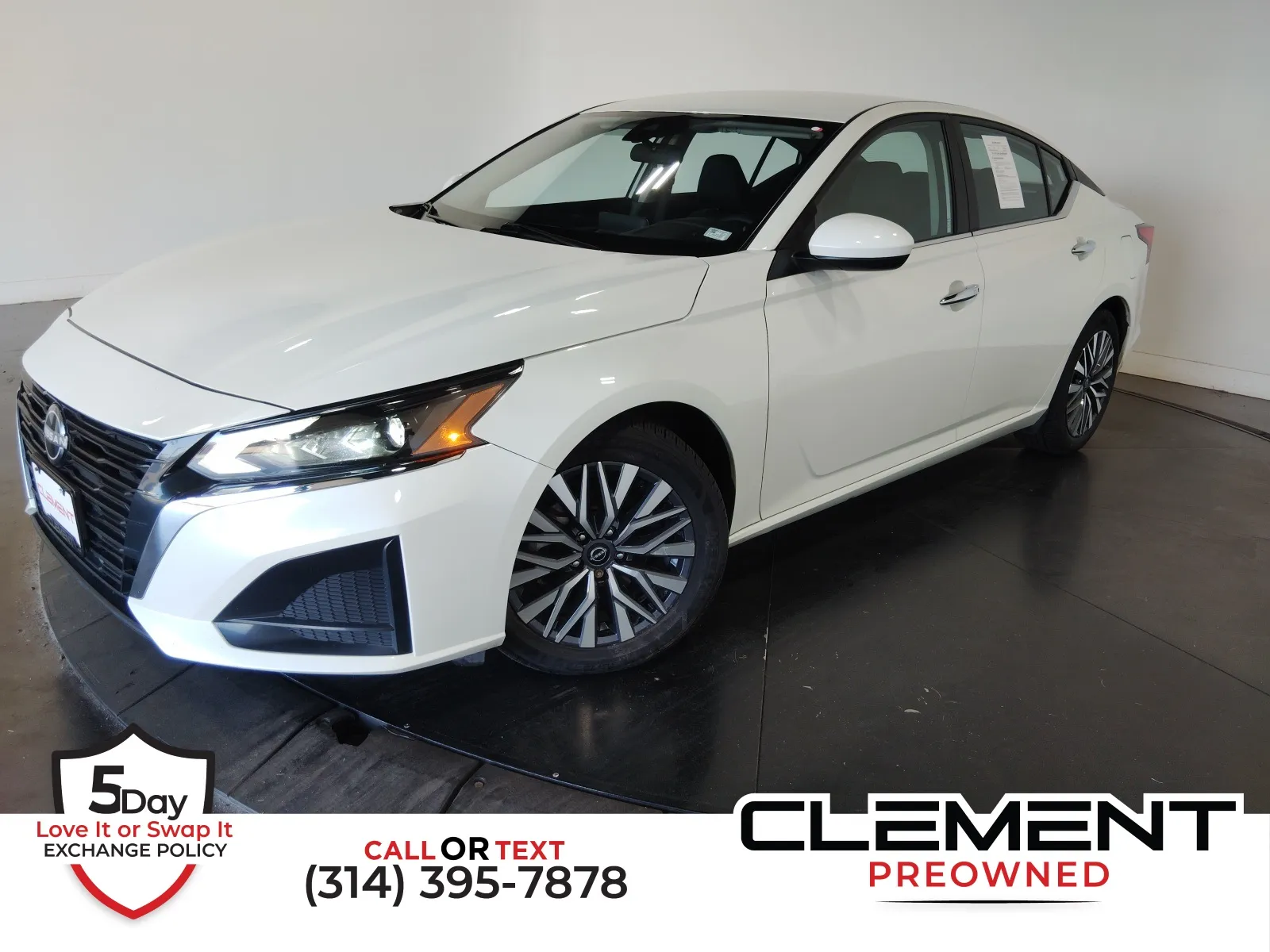 White 2023 Nissan Altima 2.5 SV for sale in Florissant, MO