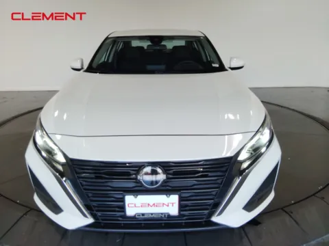 Photos of 2023 Nissan Altima 2.5 SV for sale in Florissant, MO at Clement Pre-Owned