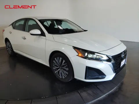 Another view of 2023 Nissan Altima 2.5 SV for sale in Florissant, MO at Clement Pre-Owned