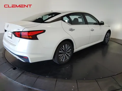 More photos of 2023 Nissan Altima 2.5 SV at Clement Pre-Owned, MO