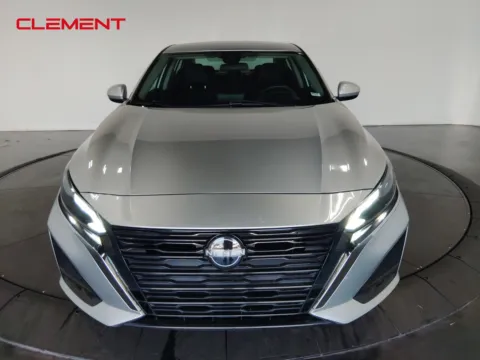 Photos of 2023 Nissan Altima 2.5 SV for sale in Florissant, MO at Clement Pre-Owned