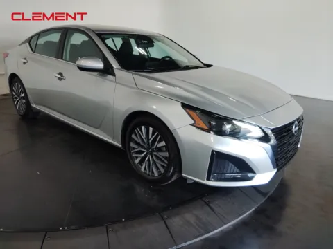 Another view of 2023 Nissan Altima 2.5 SV for sale in Florissant, MO at Clement Pre-Owned