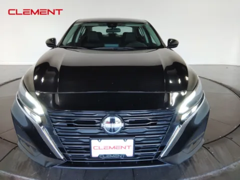 Photos of 2023 Nissan Altima 2.5 SV for sale in Florissant, MO at Clement Pre-Owned