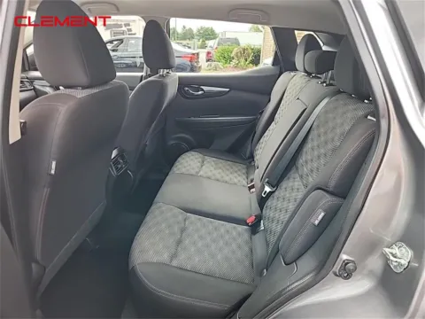 More photos of 2020 Nissan Rogue Sport SV at Clement Pre-Owned, MO