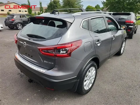 More photos of 2020 Nissan Rogue Sport SV at Clement Pre-Owned, MO