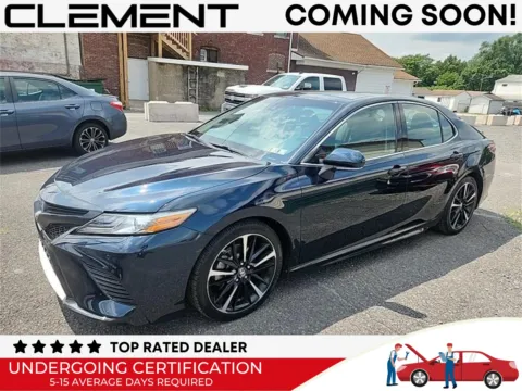 Blue 2018 Toyota Camry XSE for sale in Florissant, MO