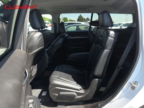 More photos of 2023 Jeep Grand Cherokee L Limited at Clement Pre-Owned, MO