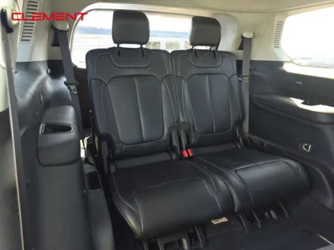 More photos of 2023 Jeep Grand Cherokee L Limited at Clement Pre-Owned, MO