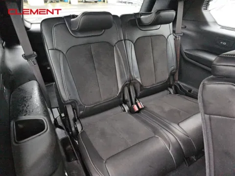 More photos of 2024 Jeep Grand Cherokee L Altitude at Clement Pre-Owned, MO