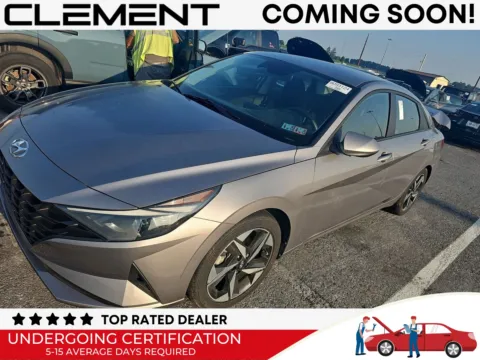 Silver 2023 Hyundai Elantra SEL for sale in Florissant, MO
